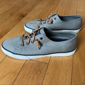 Sperry Women’s Boat Shoes size 9